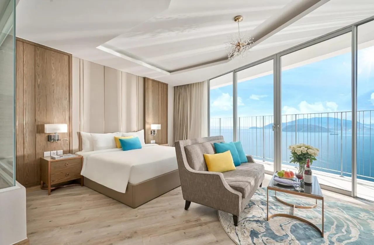 아파트 Panorama Beachfront 나트랑